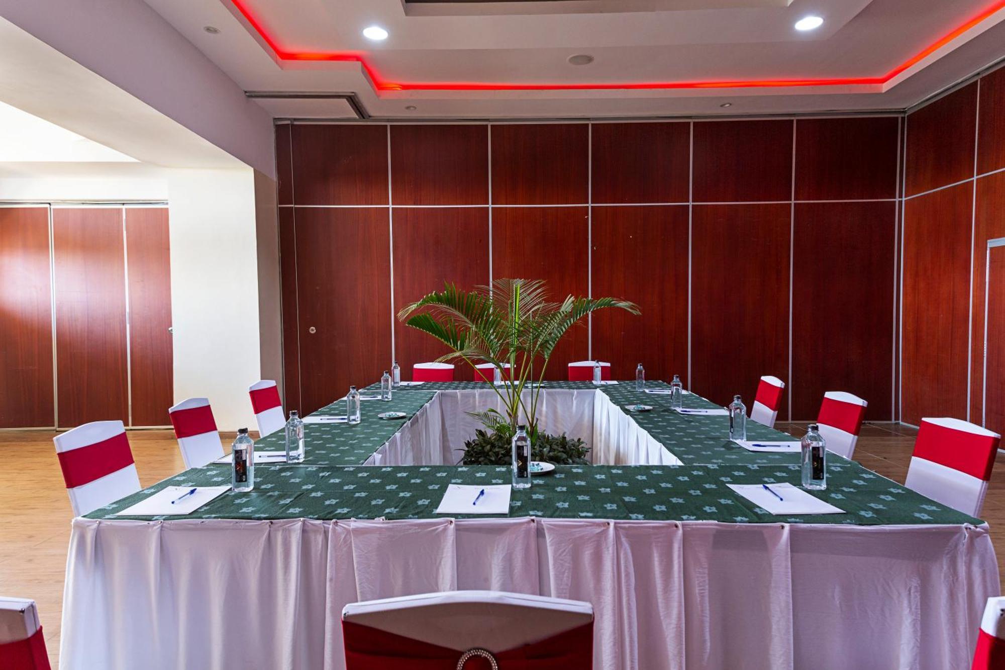 Verona Hotel And Conference Center Ruiru Экстерьер фото